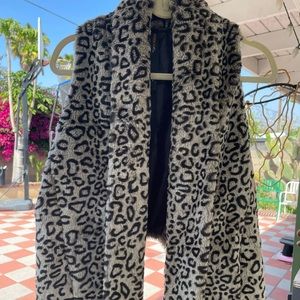 Fluffy Cheetah Vest